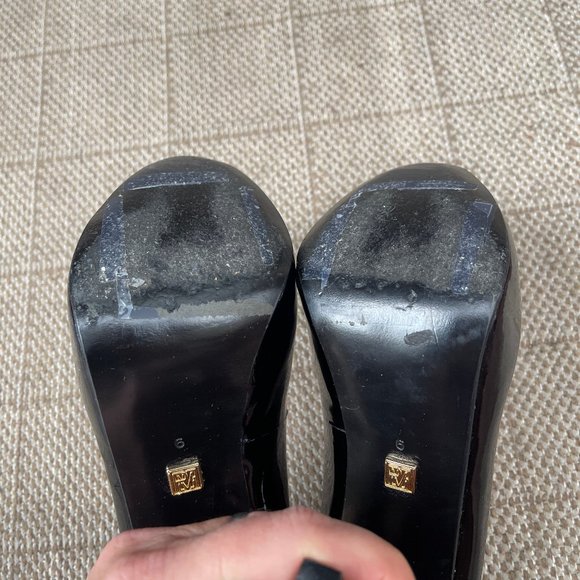 Pour La Victoire Irina hidden Platform Patent Leather Pump - Picture 10 of 12